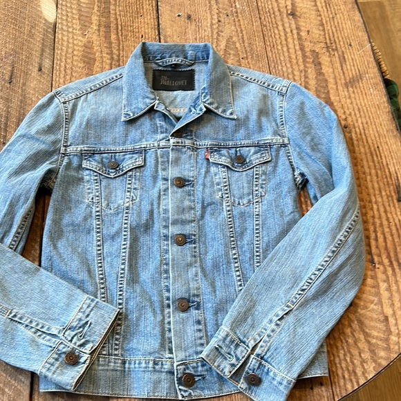 Custom JN by JN Llovet Levi’s Jacket - Picture 2 of 5